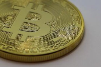 如何安全下载最新正版USDT钱包？官方下载渠道与注意事项详解