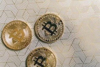 如何查看比特币的交易价格？实时监测比特币交易价格指南