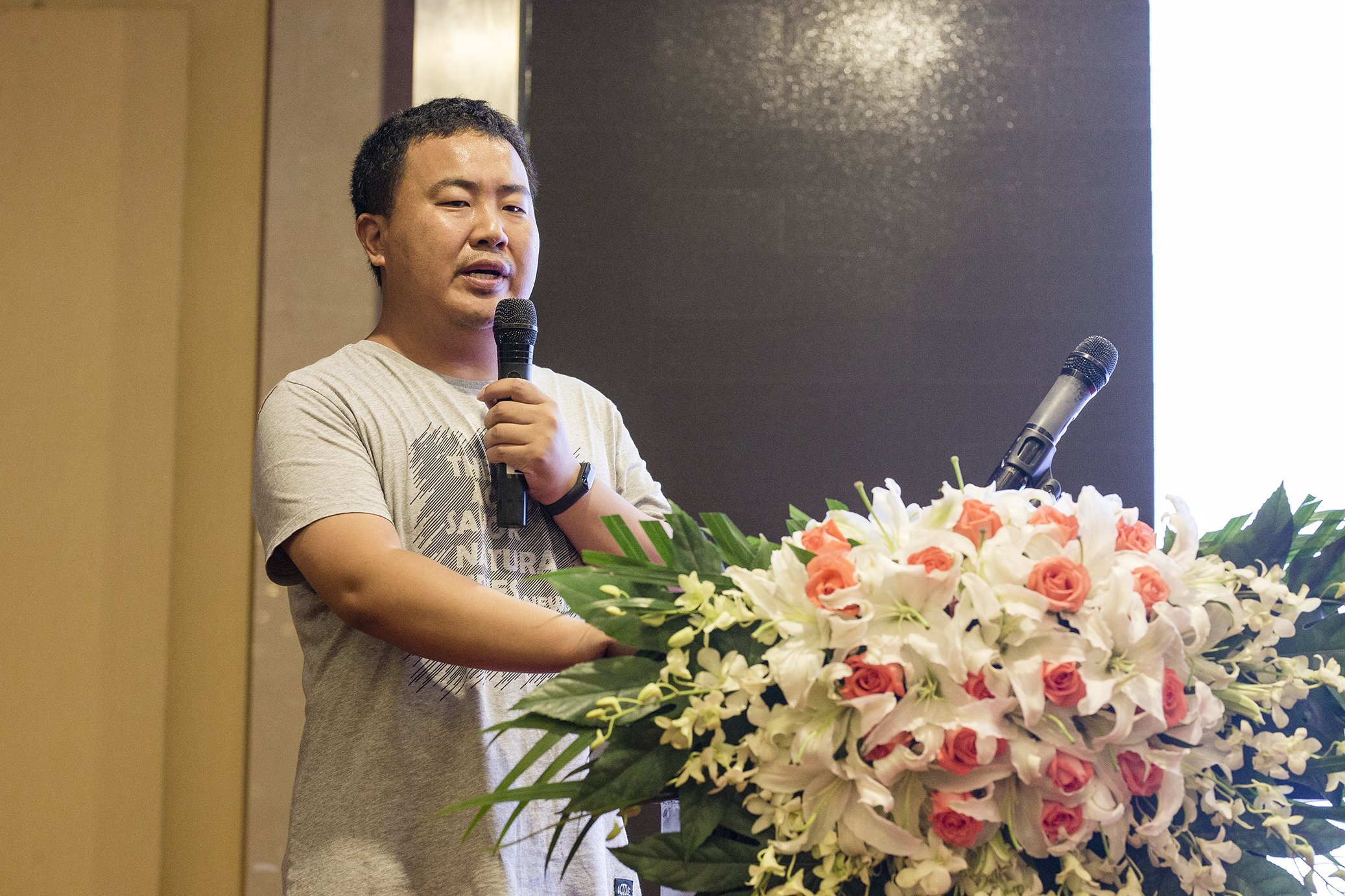 2018密码货币、通证与无币区块链学术研讨会在重庆圆满结束，比特大陆姜家志谈社区治理与公链未来